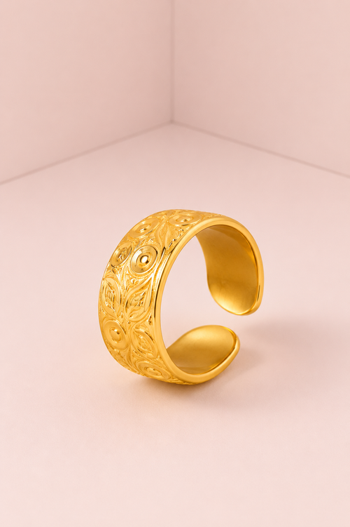 Anillo Amira