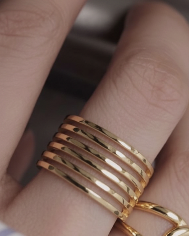 Anillo Evelina