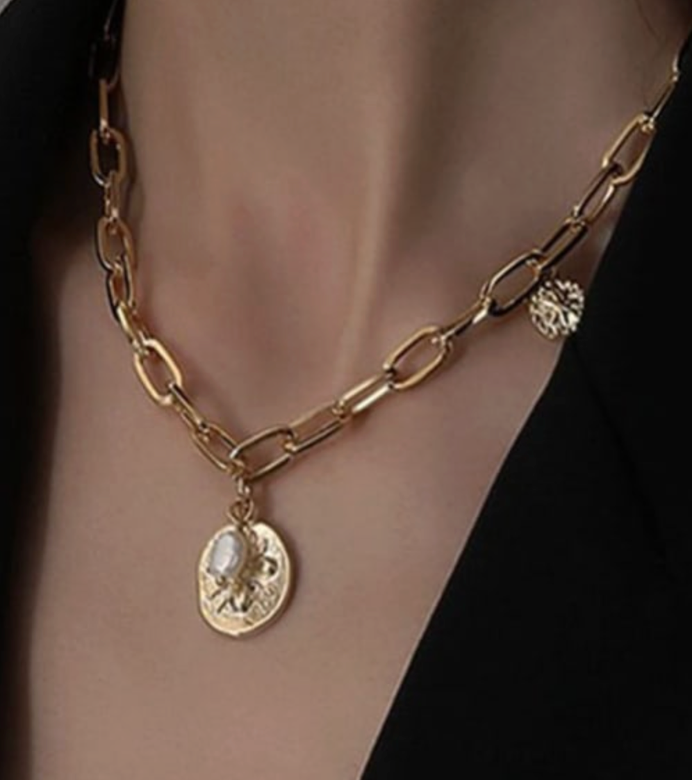 Collar Aveline